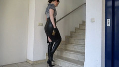 Lady Victoria Valente: Sledujte mě, otroku - overknee kožené boty