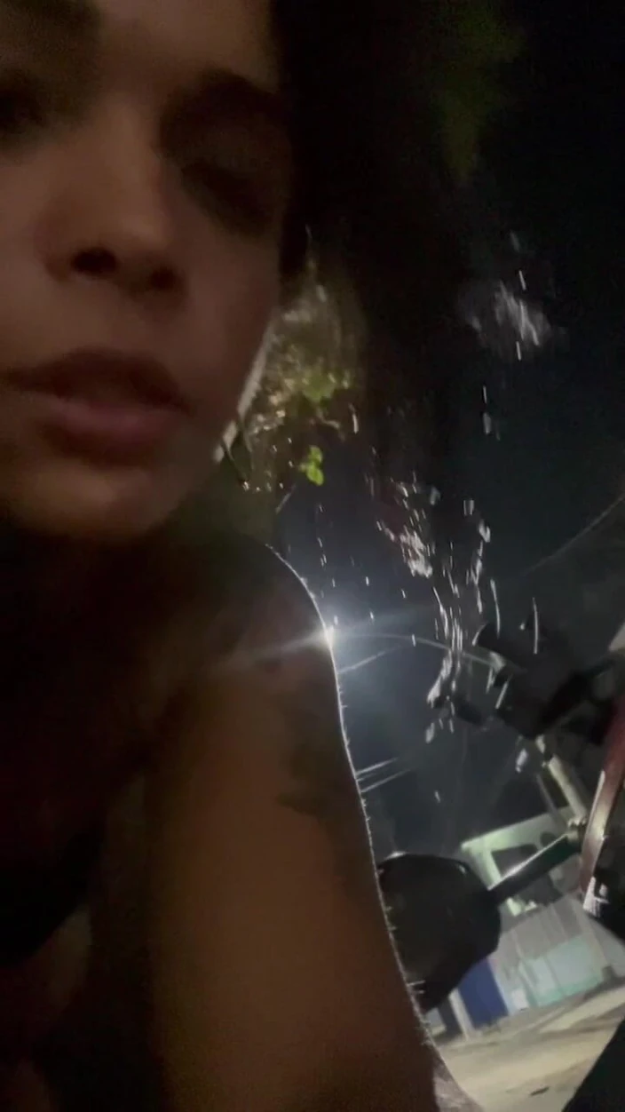 Renata Frazao: Rua Lek