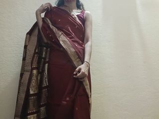Ishita: Isita masturbiert und wird in Sari geil