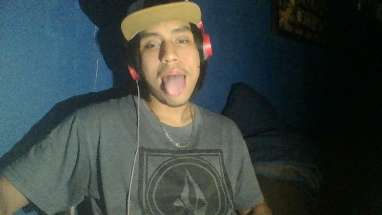 AlexAlejandro13: On Pc Web Cam
