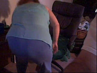 BBW nurse Vicki adventures with friends: Grandota pelirroja bailando cam show en traje azul