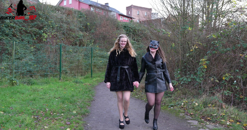 Bikergirl_97: Hot Double Piss From 2 Wet Pussies by the River