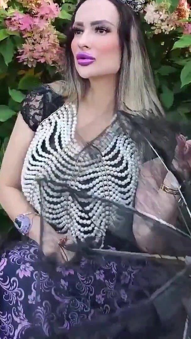 Princess18_: Venerare zeiță gotică elegantă întunecată