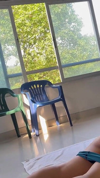 和大继妹一起练习瑜伽
