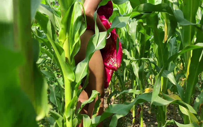 Mona sexy: सौतेला पिता और मेरी पत्नी आउटडोर सेक्स