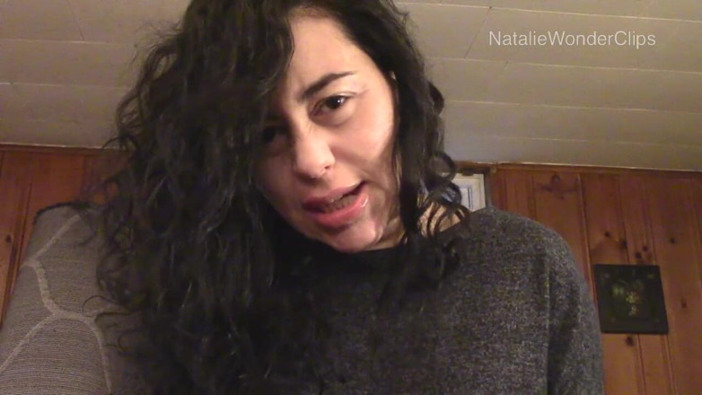 Natalie Wonder: Macecha šuká tvého velkého chlapce ptáka a bere ho tak hluboko