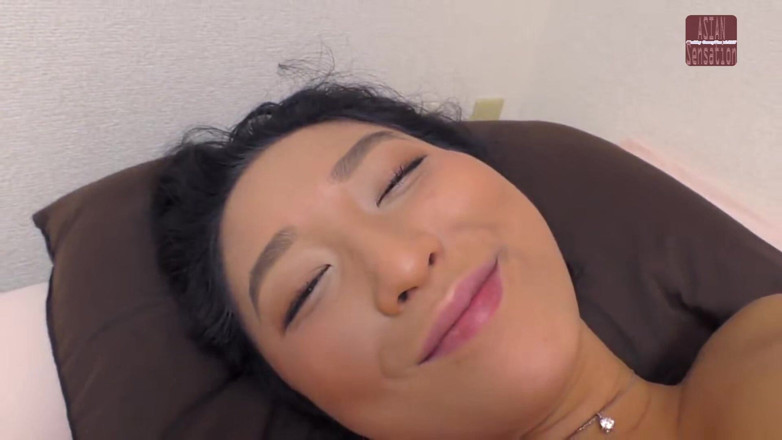 Juicy Bounce JAV Club: I Secretly Enjoy Being Toyed with Next Door - Act2