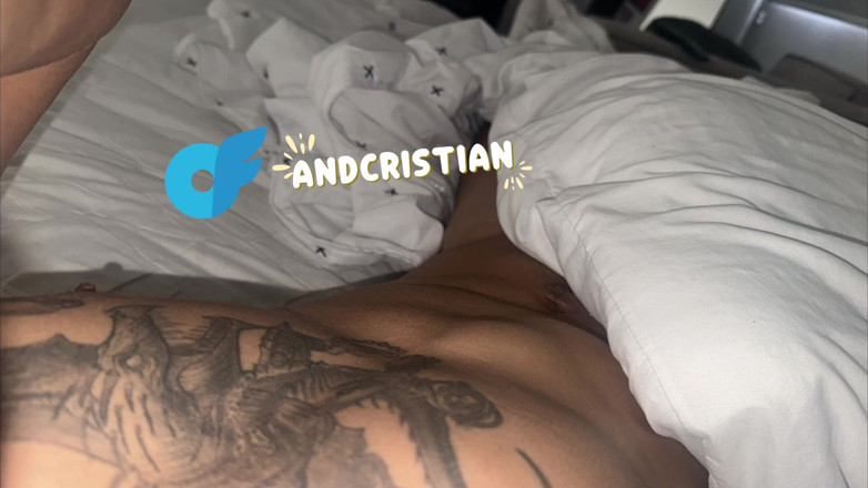 Andcristiann: Colombian Wanker! He Masturbates Right After Waking up and Talks...