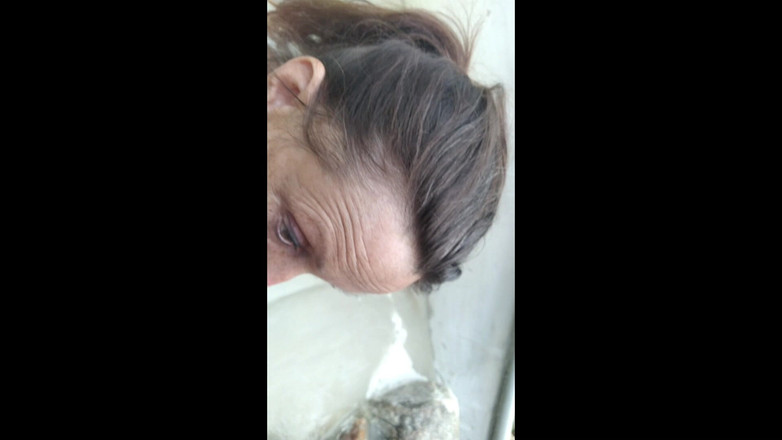 Candi Annie: 자지를 빨아주는 Candi Annie - 분수에 정액 삼키기