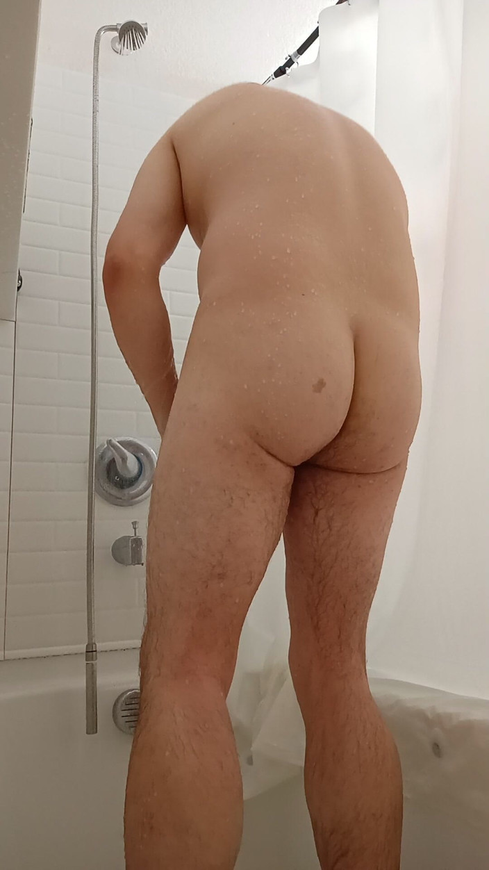 Brandon Lee: Su sporları, duş ve rosebud