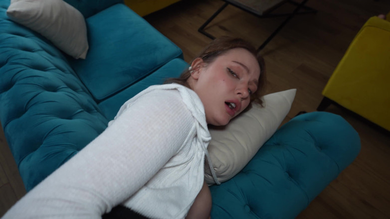 Alexa Poshspicy: उसे इसके बारे में जानने की जरूरत नहीं है  सौतेली बेटी सौतेले पापा के साथ सौदा करती है