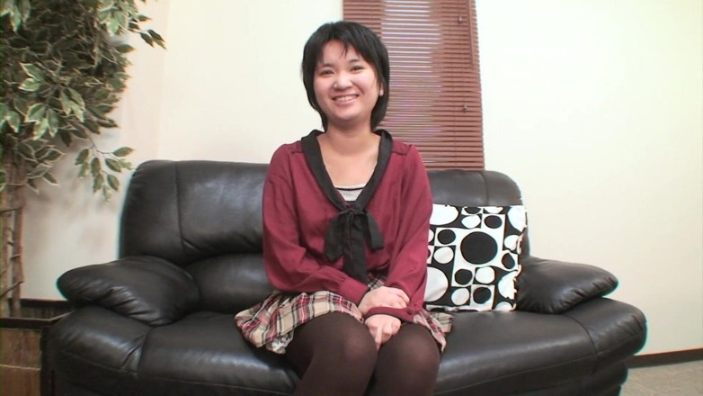 Japan Lust: Lo prende duro nella sua figa giapponese