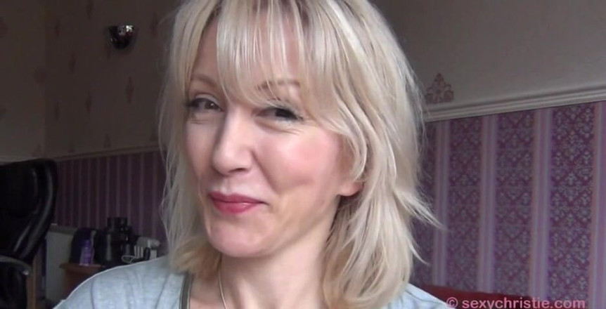 British Cougar: Isteri curang ditangkap kamera