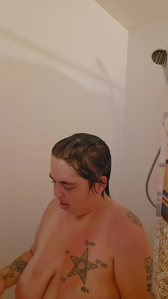 Shower Time (Harley quinn) Shower Time (Harley quinn)