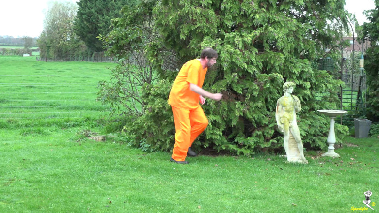 Dirty Doctors Clips: The Escaped Convict