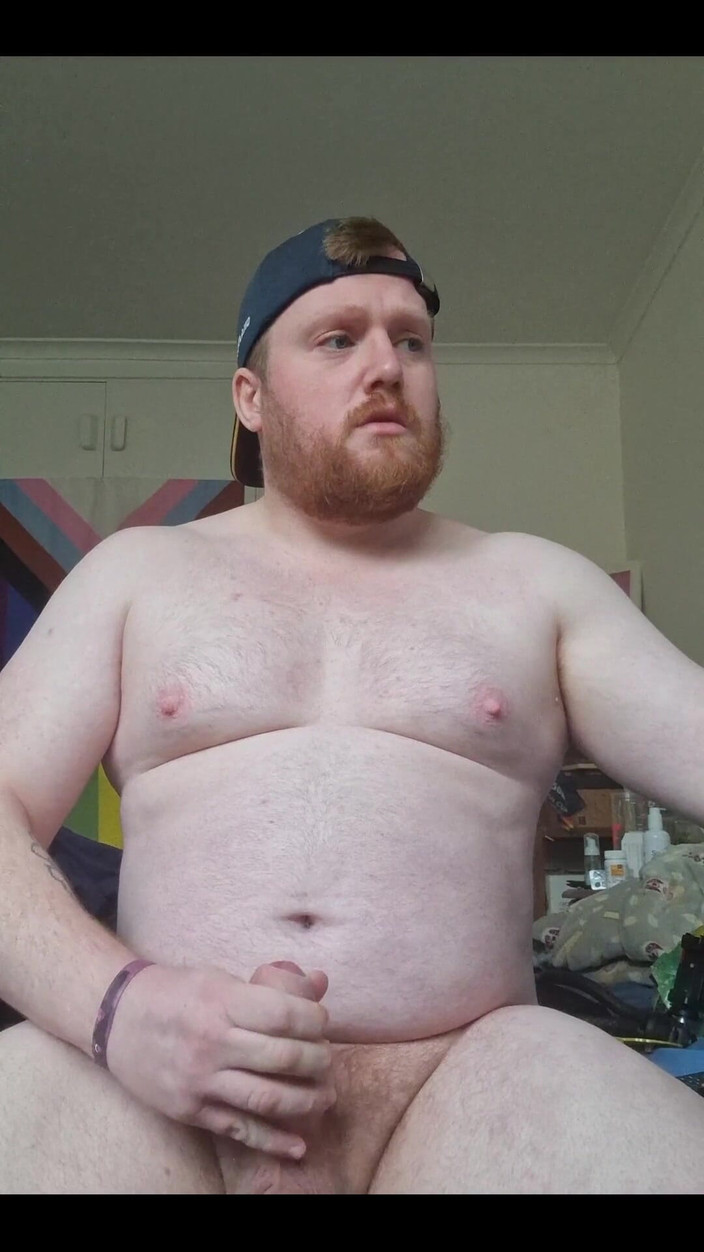 Touchstone: 私の仲間の一人が、彼らのために腕を見せてオナニーしてほしいと頼んだので、皆さんにもシェアしようと思いました