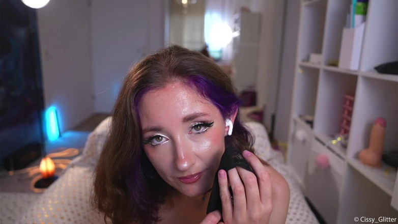 Cissy Glitter: Likken en spelen met mijn vuile slipje