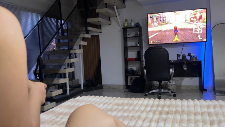 Onlyporn2023: Minha vizinha ficou sem internet, ela foi para cima e...