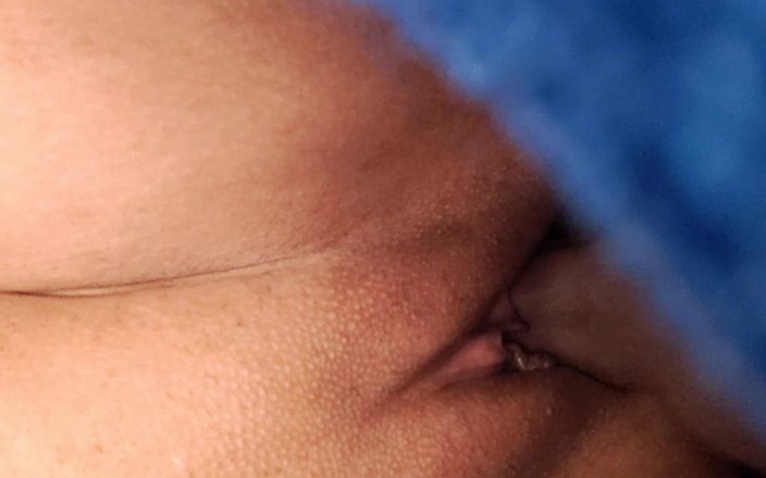 AngyAmazon: Let That the New Bull Cums Inside Me Without Condom