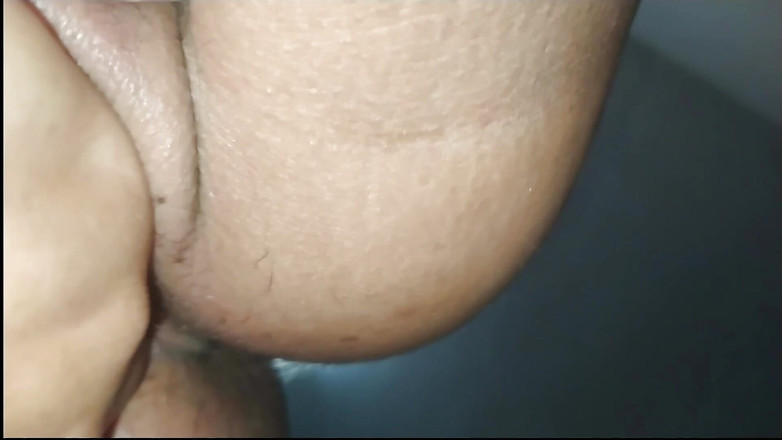 Lily & Theo: 操大屁股白人熟女的妻子直到高潮