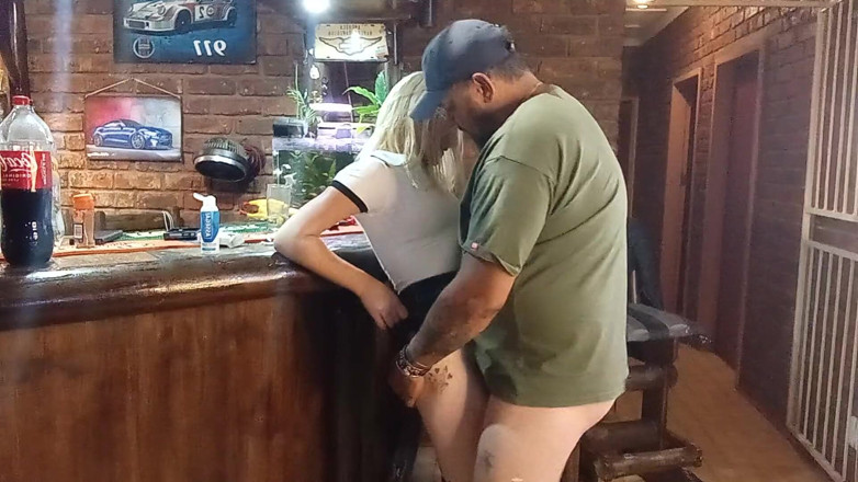 18blondteen: Sexo de pie con mi mejor amigo novia