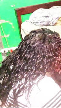 Ibu tiriku dengan pantat bahenol lagi asik nyepong kontolku
