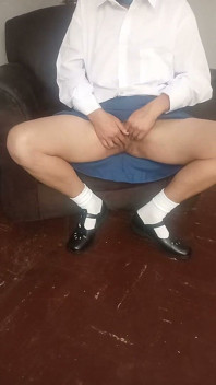 대학 진학 후 핑크 바이브레이터로 노는 핫한 19살 여대생