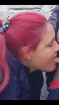 Red Girl Gives Me a Cock Suck Until She Gets My Milk