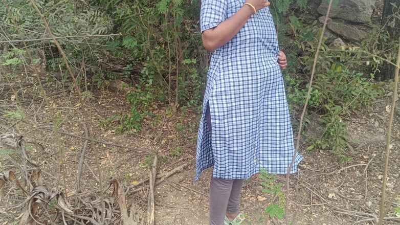 Inba: Ragazza del college in uniforme