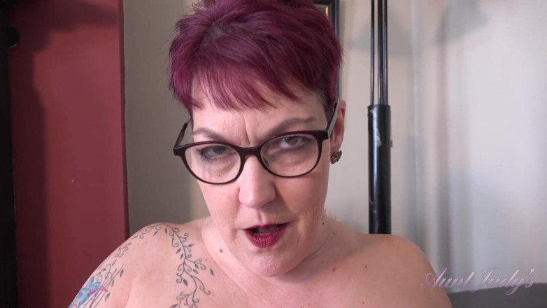 Aunt Judy's: Auntjudys - Your Busty Mature Sex Therapist Layla Bird Sucks Your...