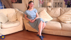 Mature NL: Перший Таймер Аврора Фрост Почувається Справді Неслухняною Сьогодні!