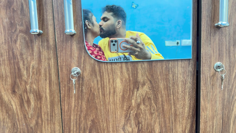 Vaigavarun45: Desi Couple