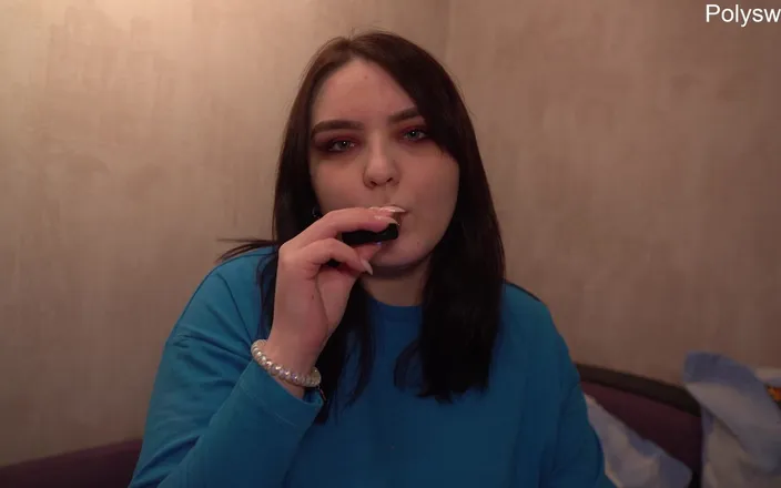 Polly Sweet: Vape Blowjob Beauty