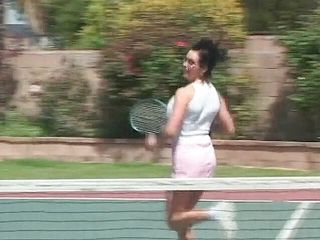 MILF my Cock: खोए टेनिस मैच के बाद चुदाई