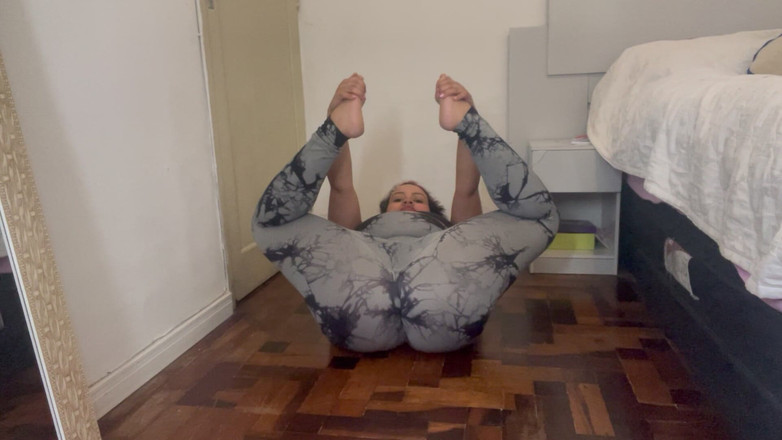 Cutiepiie Chubby: BBW 요가 방귀