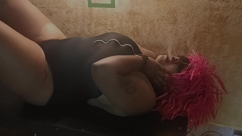 Dean Jones: Wanita india dengan ukuran plus lagi sama pacarnya