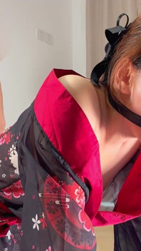 Kimono sm eğitimli evli kadın öğürme, vibratör, sürekli orgazm, dölleme
