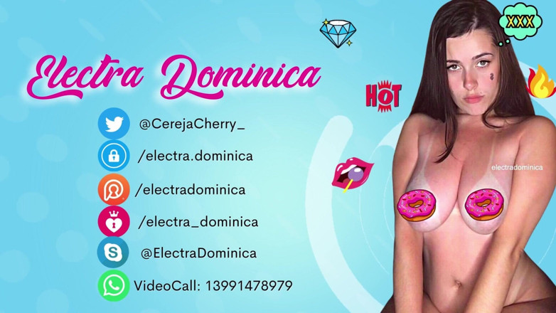 Electra Dominica: Naked maid washing dishes