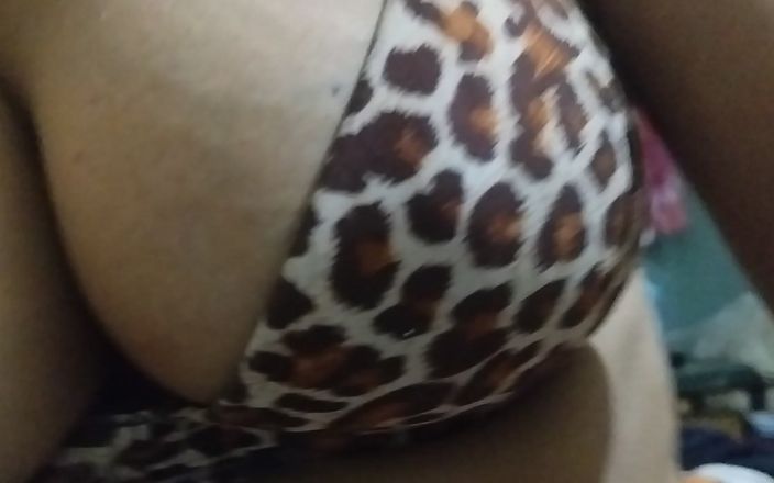 Anar Kali: Indische desi bhabhi fickt ihre freundin