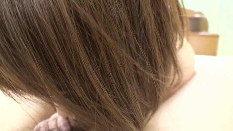 Japan Lust: Japanische MILF spielt und nimmt dann schwanz auf