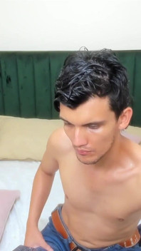Pasangan kekasih seks anal sambil bugil di kamar