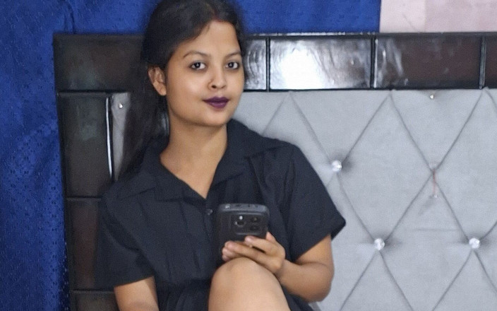 Mina Sardar: Indien Desi Bangali Jüngere Vabi Schnell Allein Zimmer Romantische Gefühle