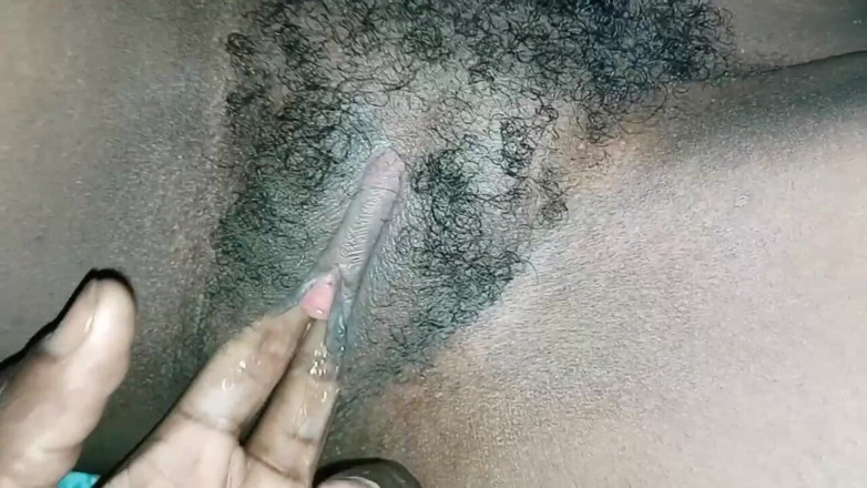 Sexe in real life: 제 이웃은 손가락으로 자극받는 걸 좋아해요