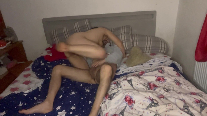 Ionut899: Я Просыпаюсь Только Для Того, Чтобы Трахнуть Своего Отчима