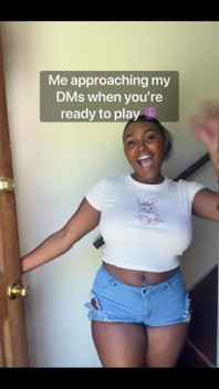 Nothing Better Than Laying Down, Answering My Dms, and Playing with My Tits and Pussy
