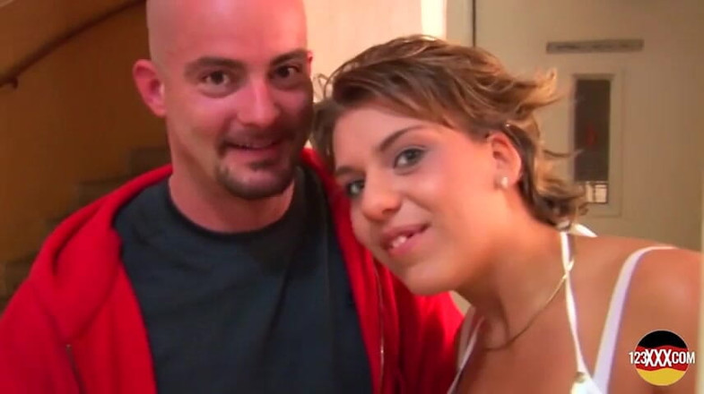 German amateur - 100% German hardcore videos: Wanita Jerman semula jadi sukakan zakar yang sarat dalam pepeknya...