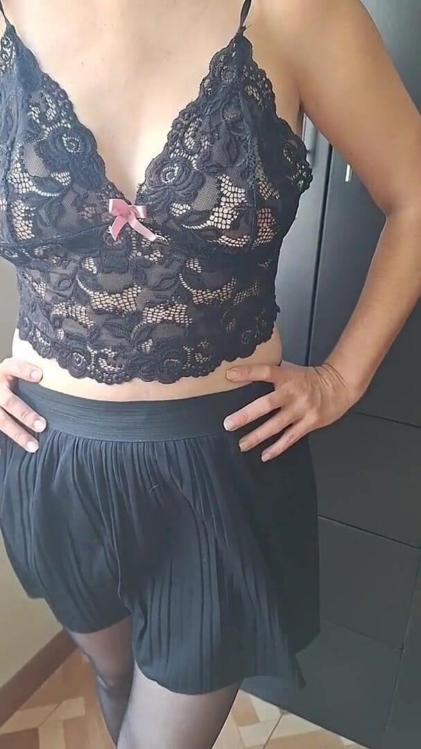 Modeling My Outfit (Agnes Swallow)