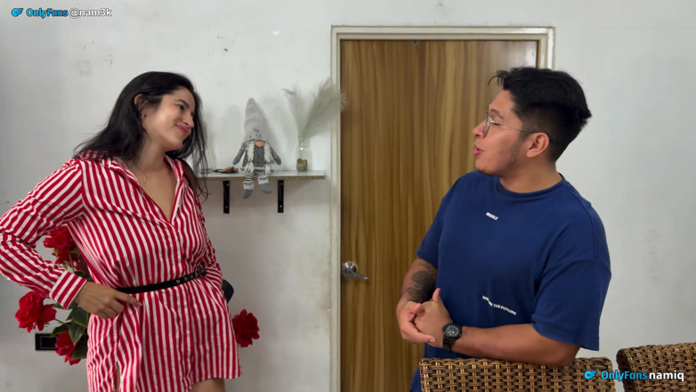 NamiQseiiin: Una latina sexy e bella squirta sul viso del cameraman