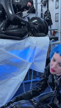 Experiência de Halloween: Restos alienígenas de látex sendo ressuscitados