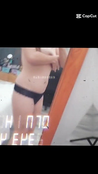 Stehna a tanga v pátek